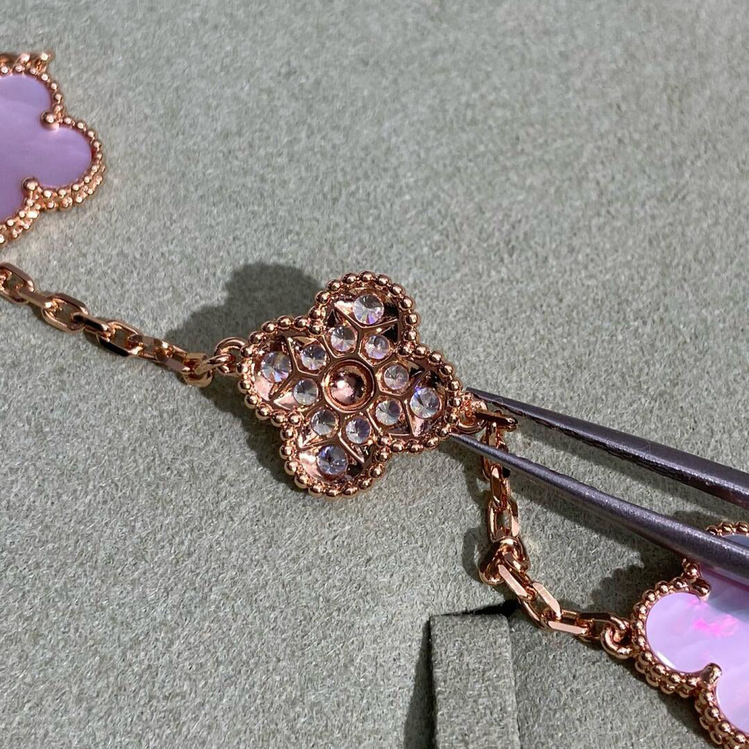 [AuraEcho]CLOVER 10 MOTIFS DIAMOND PINK MOP NECKLACE