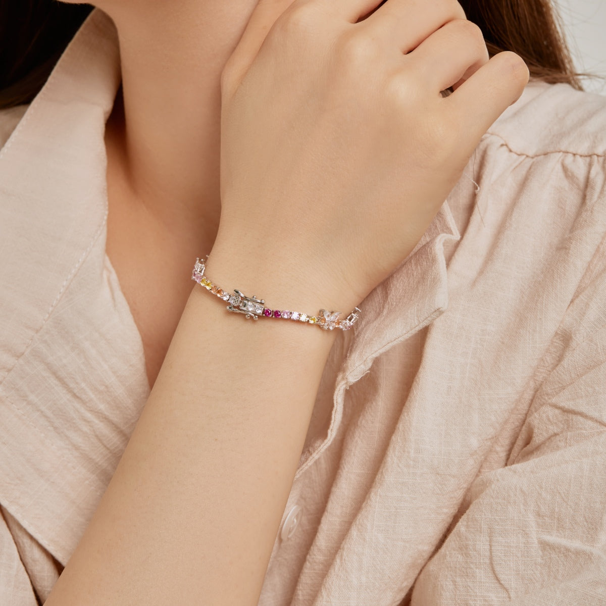 [AuraEcho]Ornate Colorful Butterfly Shape Round Cut Daily Bracelet