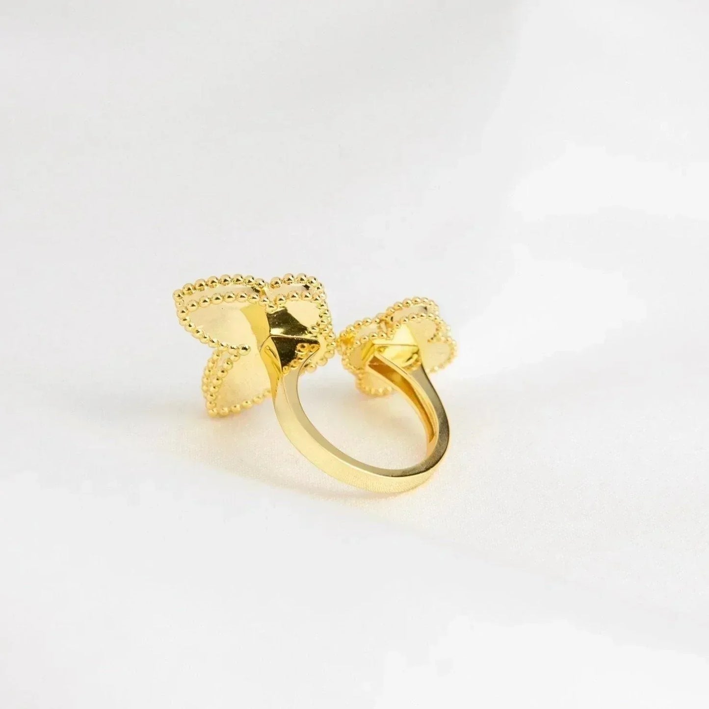 [AuraEcho]LUCKY BETWEEN THE FINGER RING