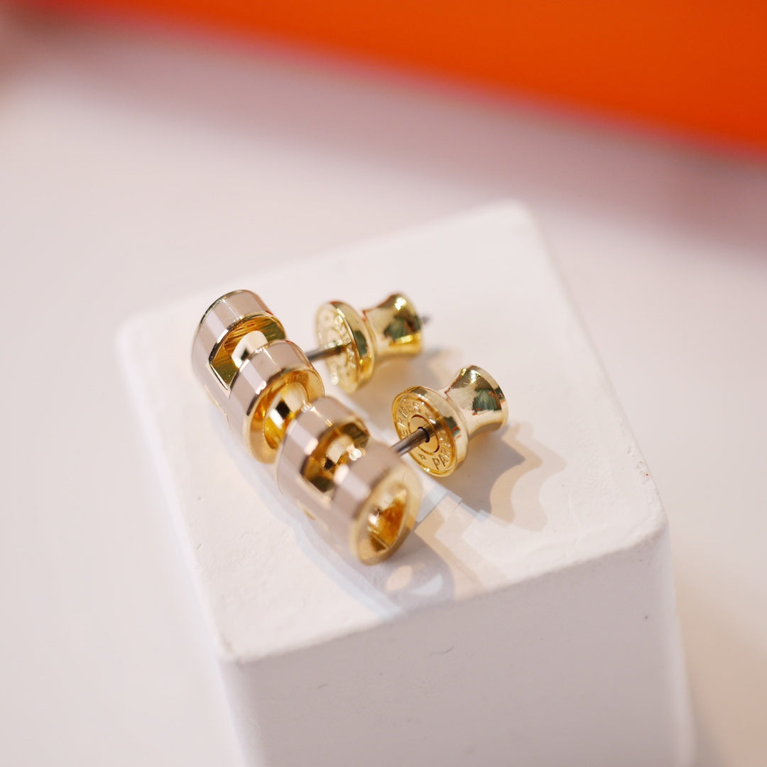 [AuraEcho]MINI POP H GOLD EARRINGS GREY