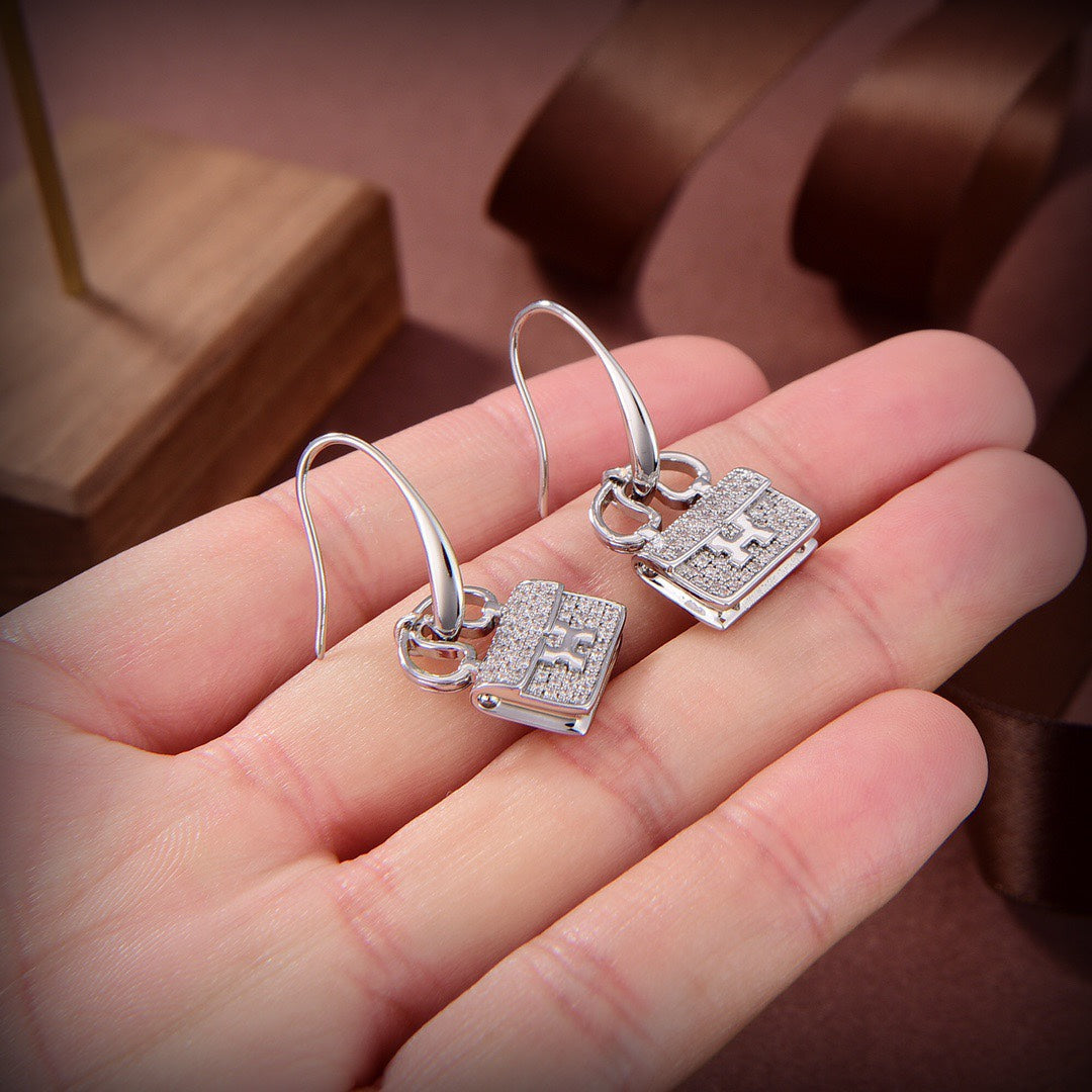[AuraEcho]KELLY DIAMOND EARRINGS