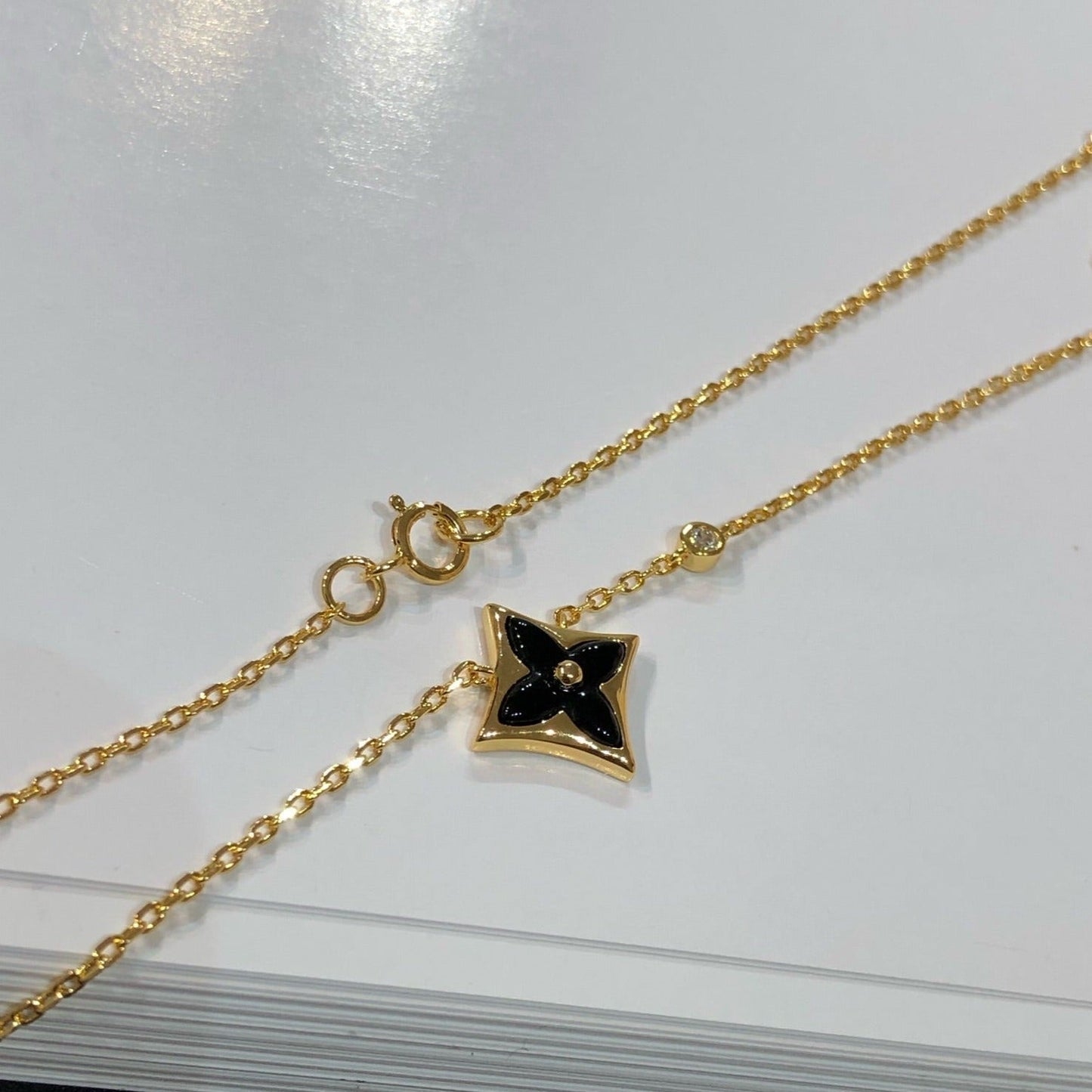 [AuraEcho]STAR BLACK MOP NECKLACE
