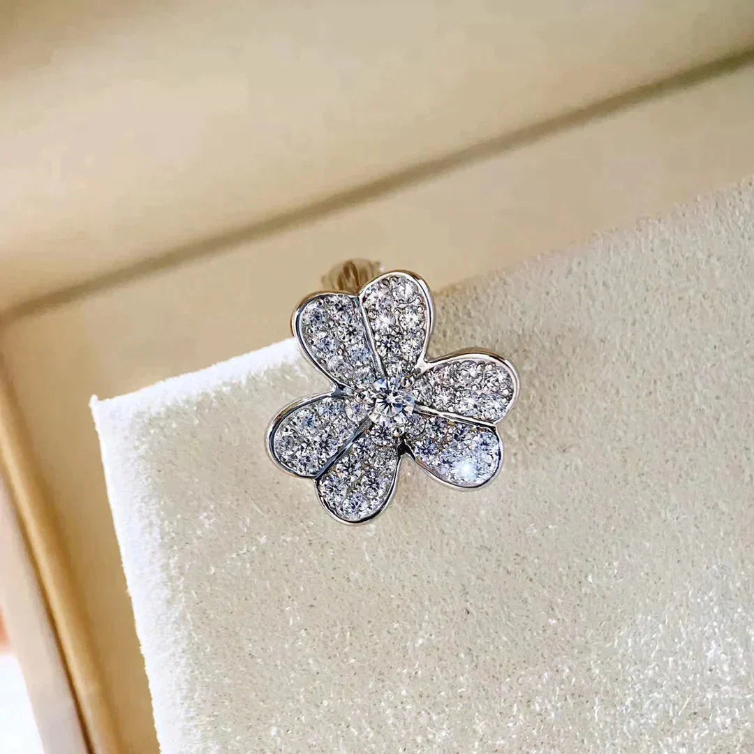 [AuraEcho]CLOVER COMOS DIAMOND EARRINGS SILVER
