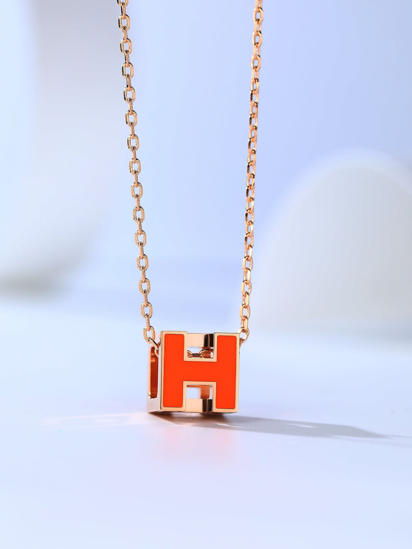 [AuraEcho]H CAGE PINK GOLD NECKLACE