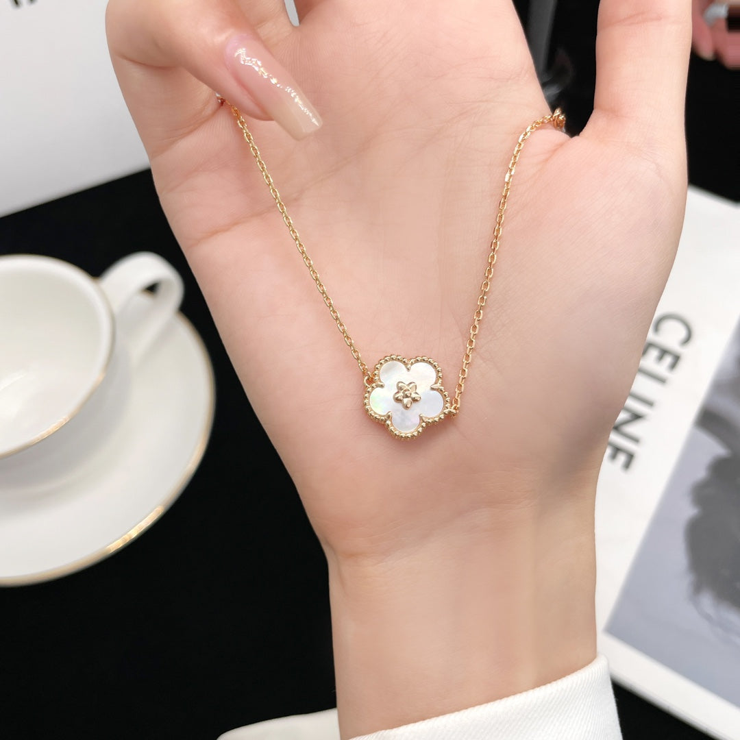 [AuraEcho]LUCKY SPRING ROSE GOLD MOP BRACELET