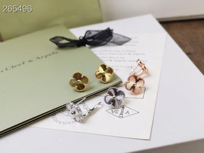 [AuraEcho]CLOVER MEDIUM STUD EARRINGS