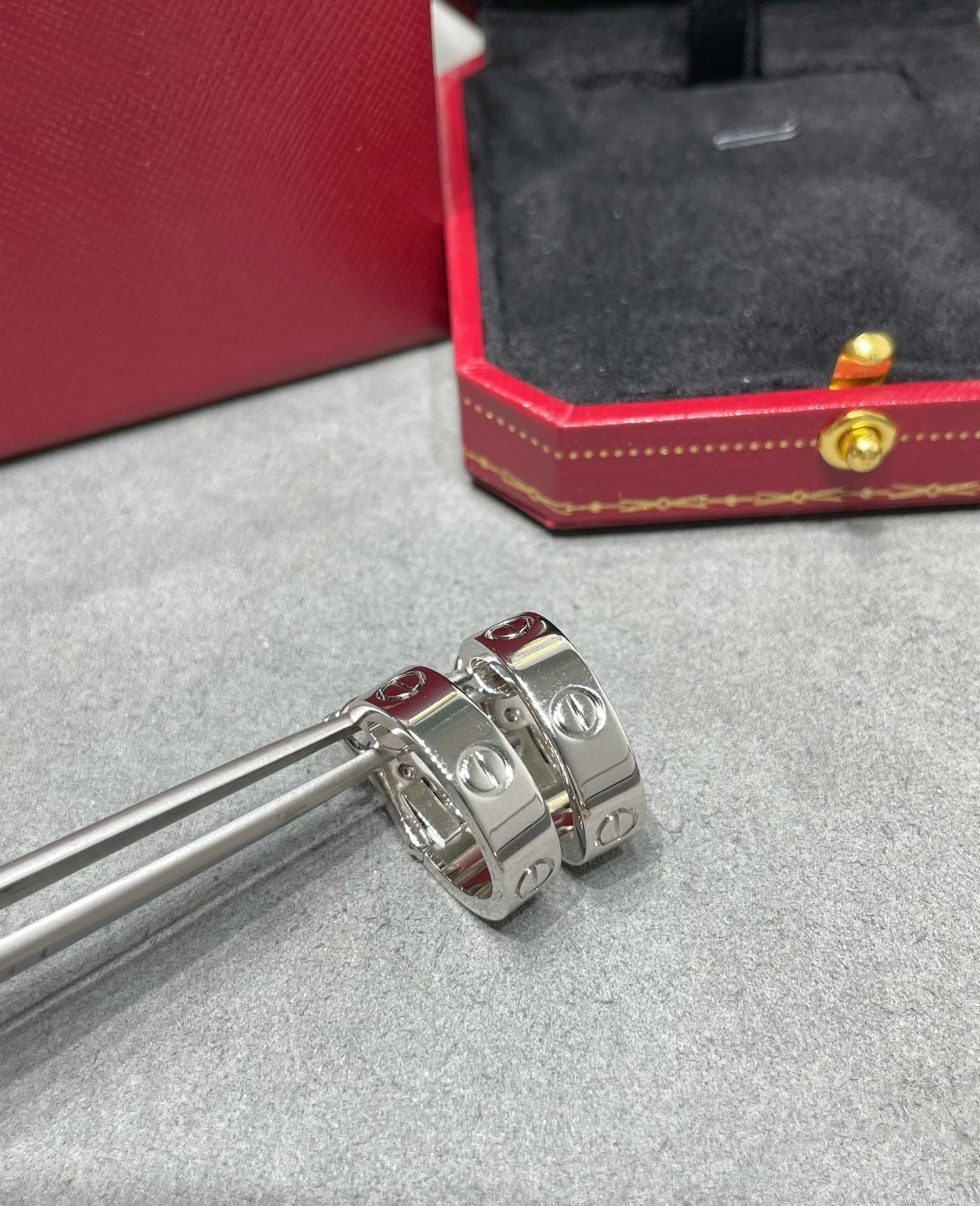 [AuraEcho]LOVE 5.5MM EARRINGS