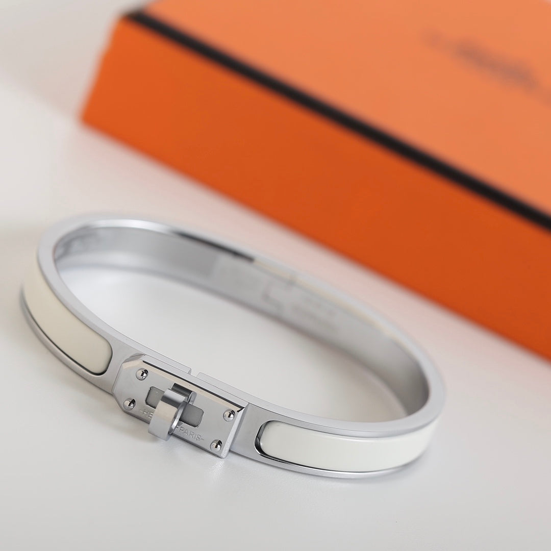 [AuraEcho]HM KELLY WHITE BRACELET