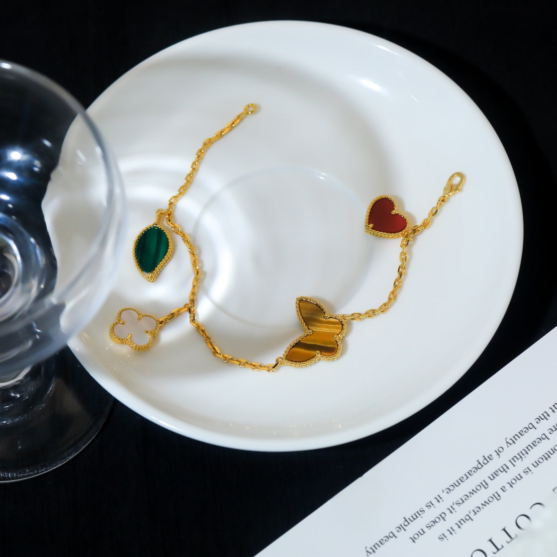 [AuraEcho]LUCKY SPRING 5 MOTIF GOLD BRACELET