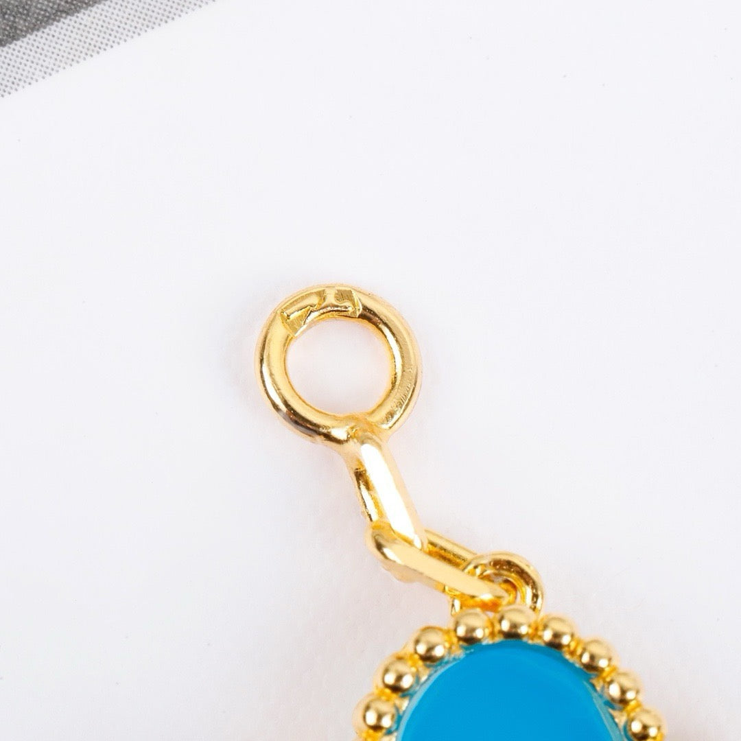 [AuraEcho]CLOVER 5 MOTIFS TURQUOISE BRACELET