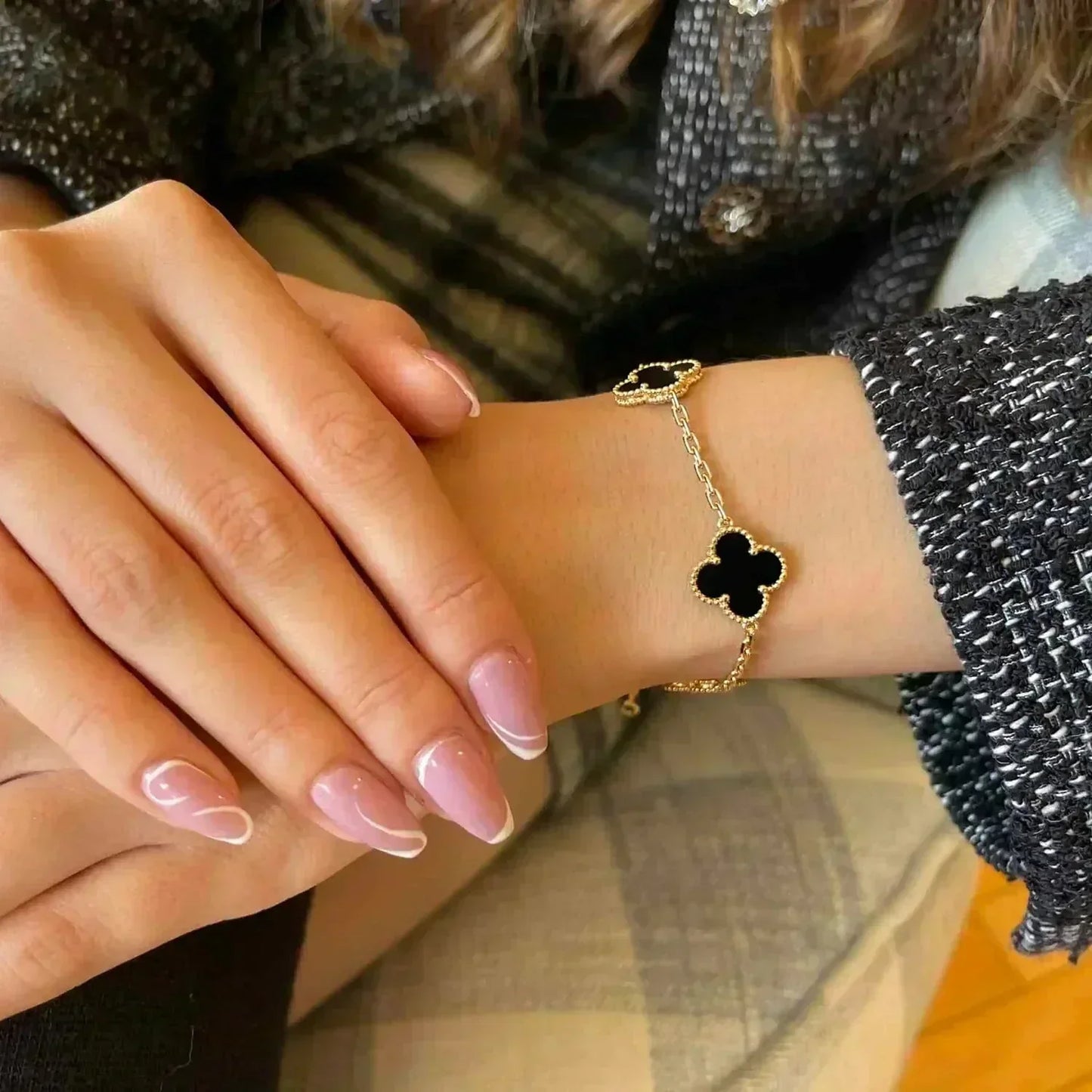 [AuraEcho]CLOVER  5 MOTIFS BLACK ONYX BRACELET