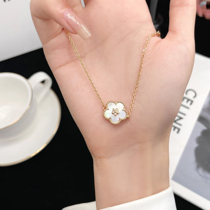 [AuraEcho]LUCKY  WHITE MOP  PLUM BLOSSOM NECKLACE