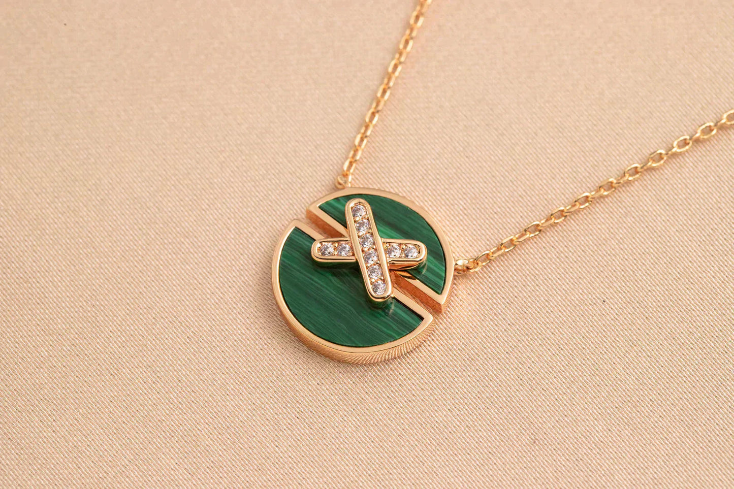 [AuraEcho]JEUX DE ROSE GOLD DIAMOND NECKLACE