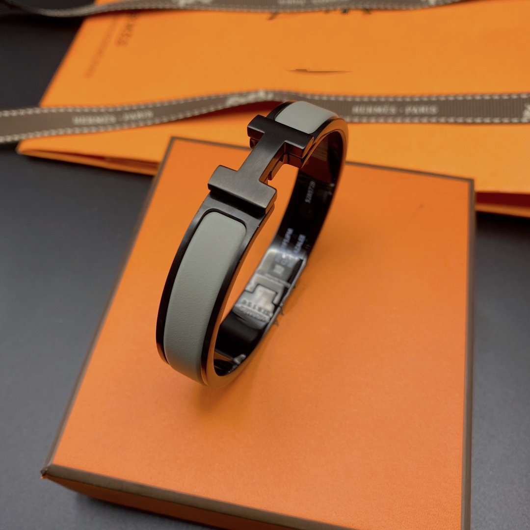 [AuraEcho]CLIC HM SO BLACK GREY BRACELET