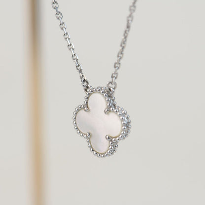 [AuraEcho]CLOVER  15MM WHITE MOTHER-OF-PEARL SILVER